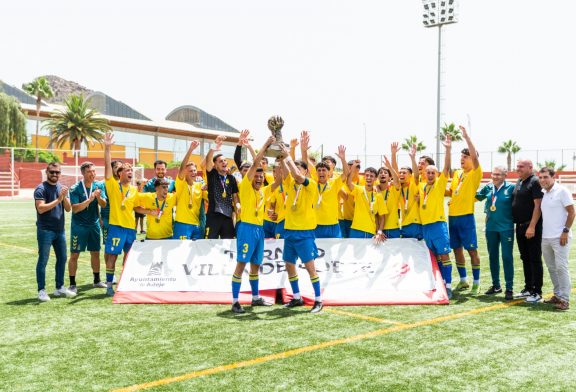 La UD Las Palmas, campeón del XXVIII Torneo Juvenil Villa de Adeje